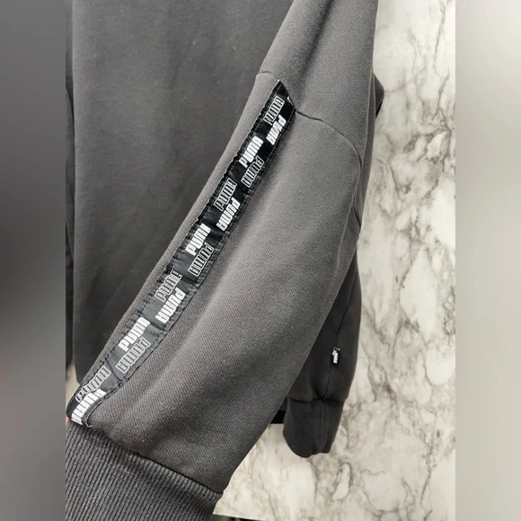 Black puma sweater - Picture 3 of 9